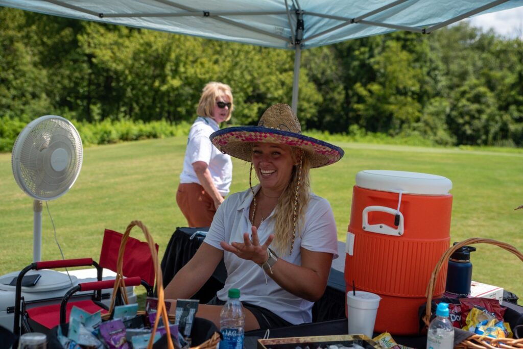 Amen-Junction-Emily-wearing-sombrero